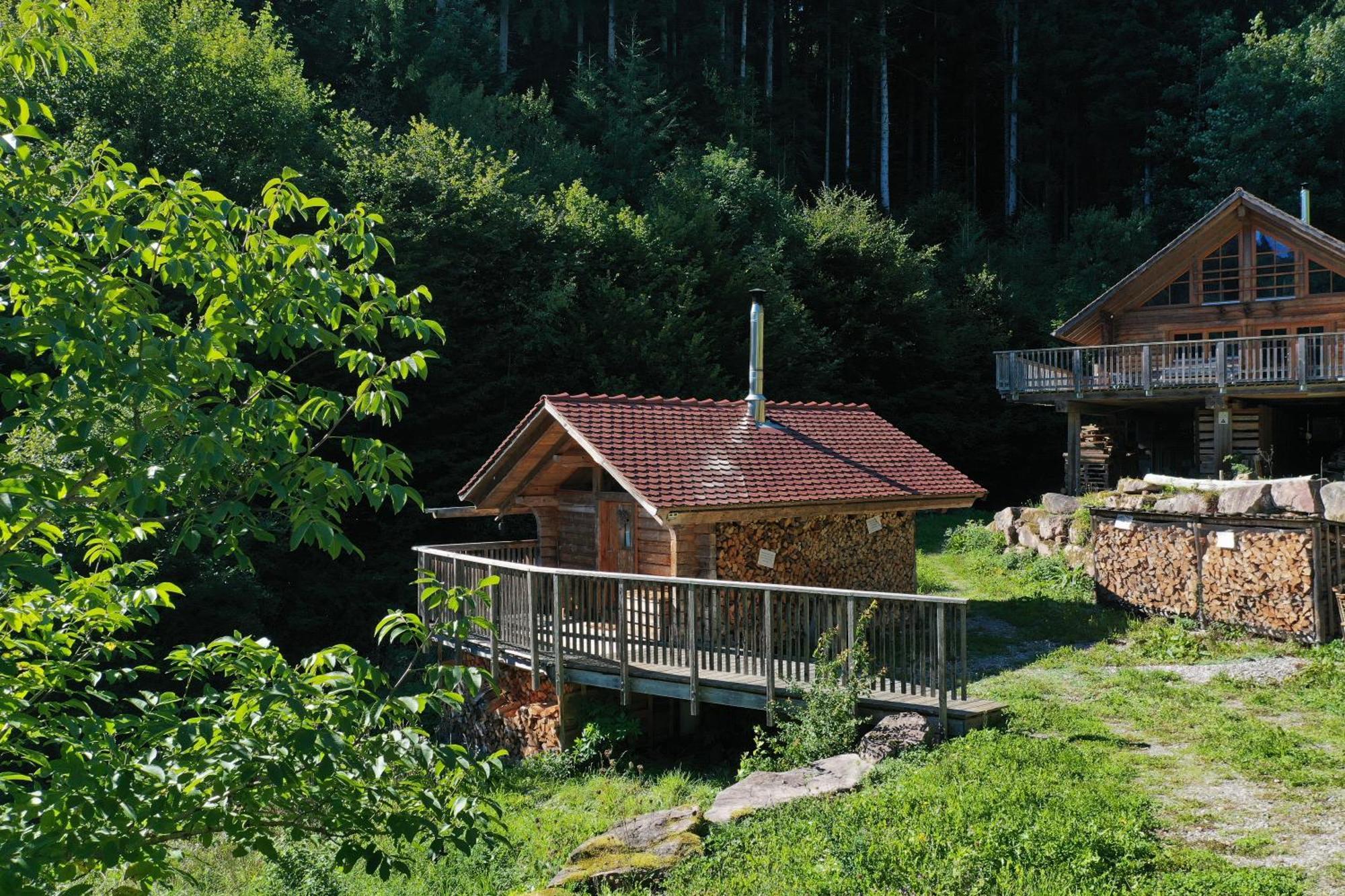 Schwarzwald Romantikhuette - Zweisamkeit - Mit Bettwaesche, Handtuecher Und Holz شنكنزل المظهر الخارجي الصورة